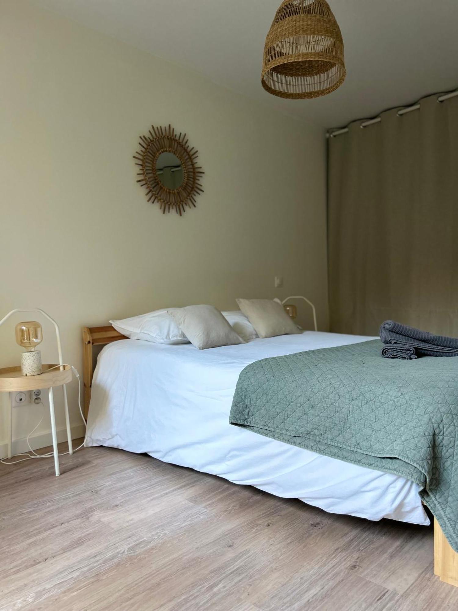 Le Patio : Appartement Chic 3 Chambres Au Coeur De Pau Zewnętrze zdjęcie